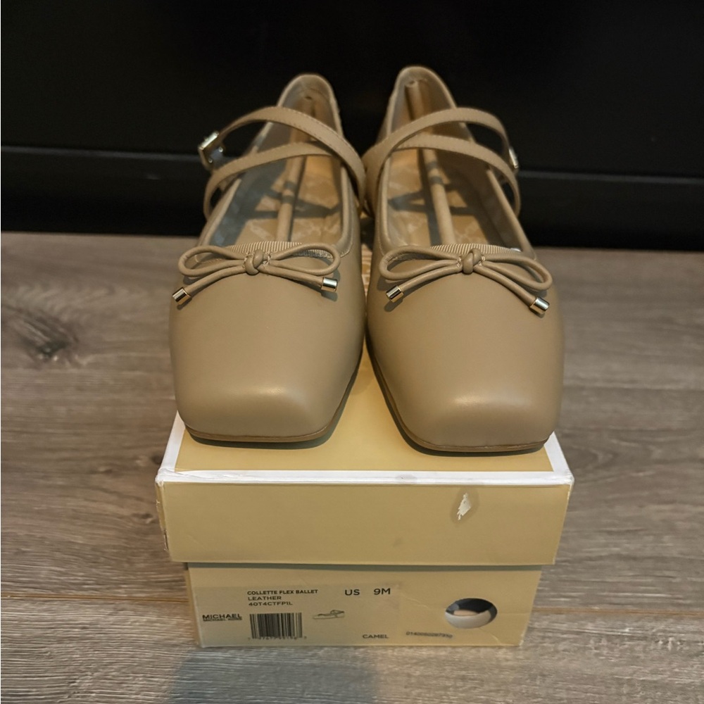 MICHAEL Michael Kors Collette Ballet Flats